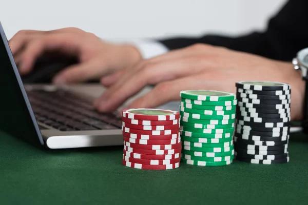 The Influence of Live Streaming on Online Poker Culture